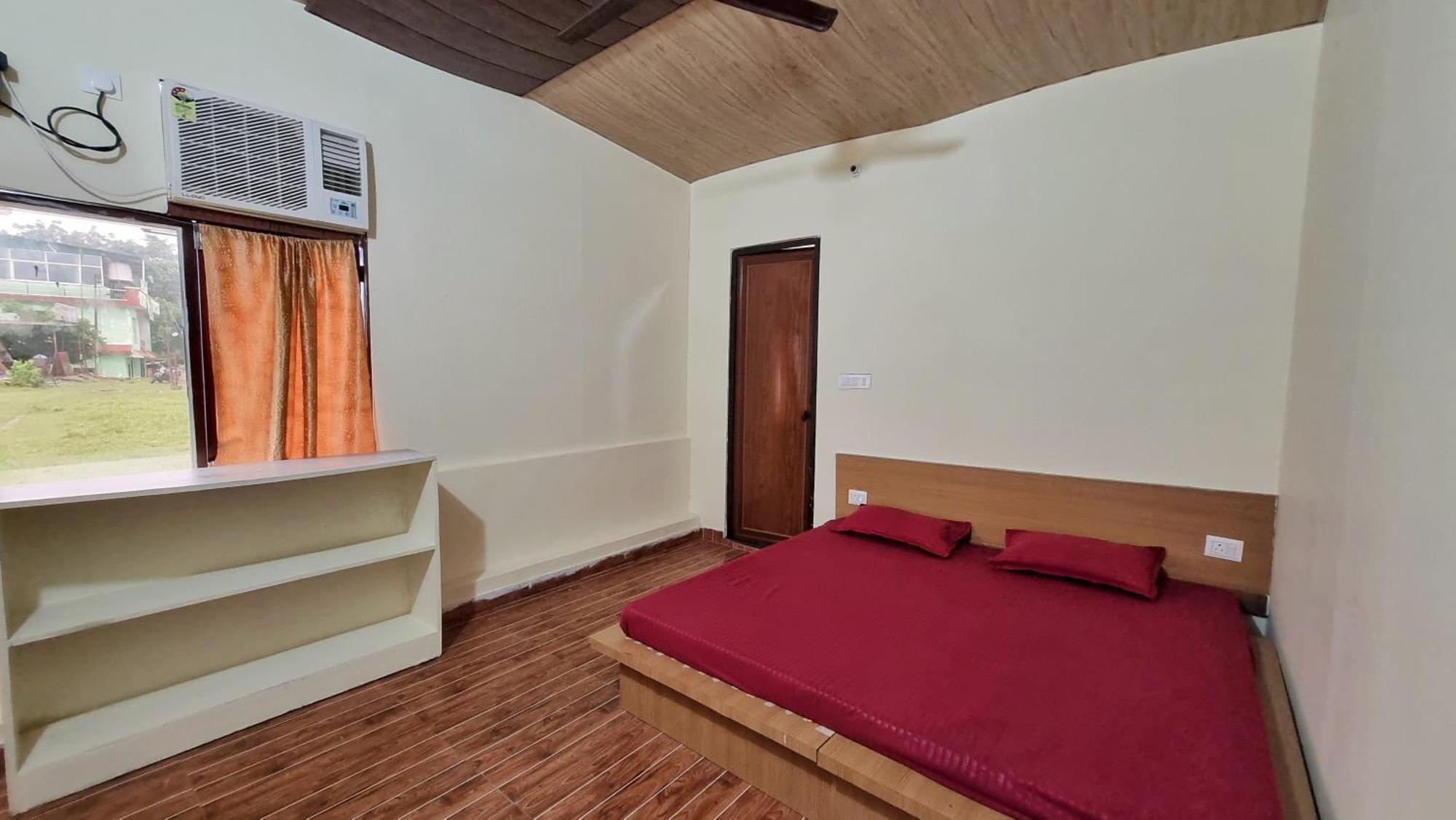 Landlopers Hostel Rishīkesh Dış mekan fotoğraf